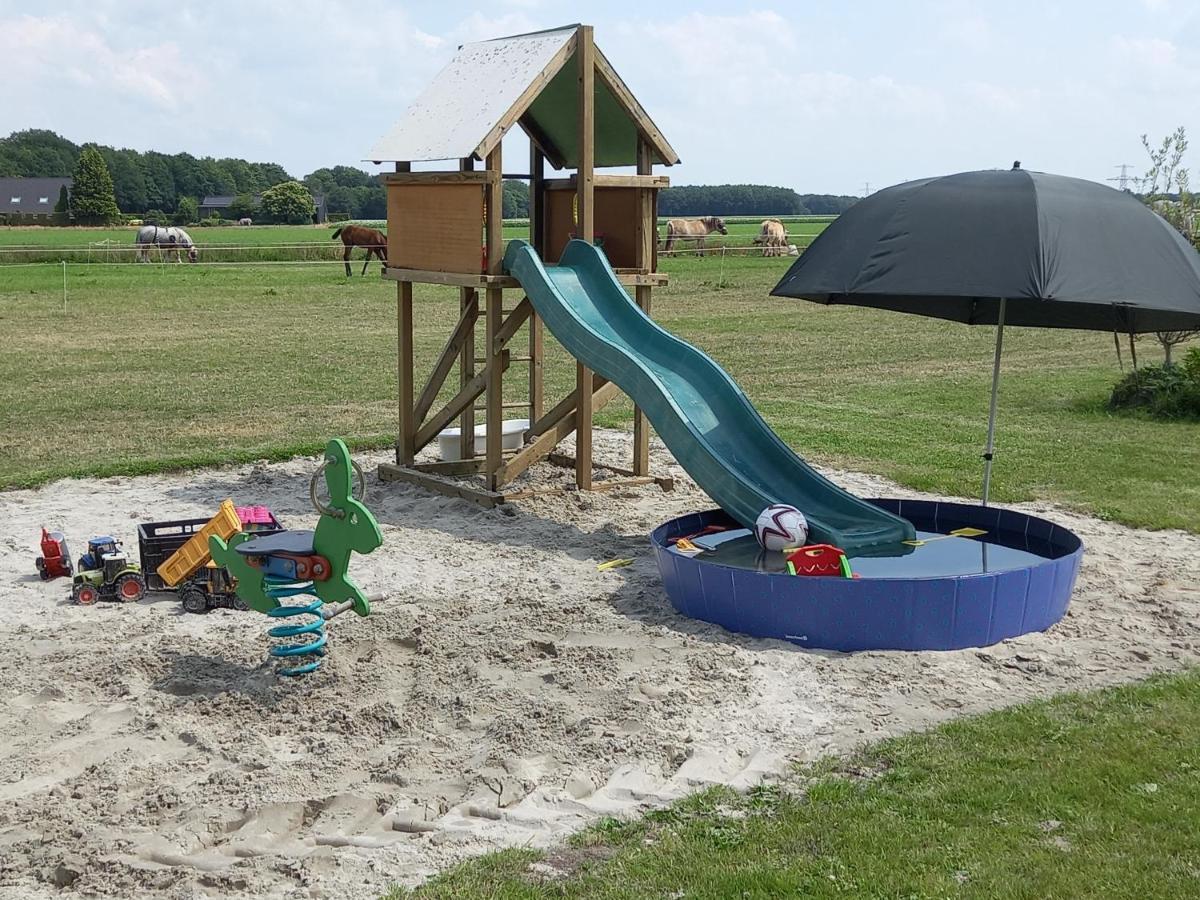 Comfort Safaritent 6 Pers En Mini Camping Zwiggelte Exterior photo